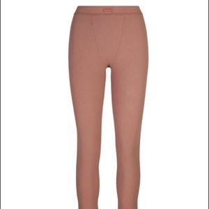 SKIMS leggings - ROSE CLAY *NWT*